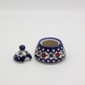 Cukiernica ceramiczna – stylowy dodatek do Twojej zastawy.