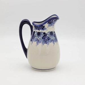 Jug III (A92 D118)